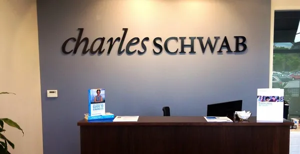 img of Is Charles Schwab Good? - A Three Years Review